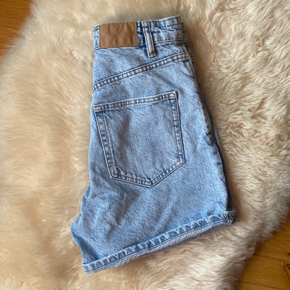 Zara Pants - Zara Mom Fit Jean Shorts